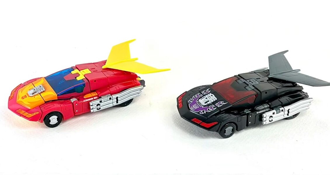 Image Of Shattered Glass Rodimus  Transformers Generations Action Figure  (9 of 20)